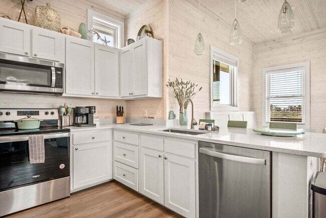 Building Photo - 5497 TX-361