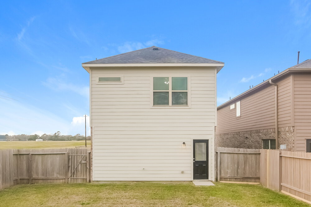 Building Photo - 339 Sea Breeze Dr