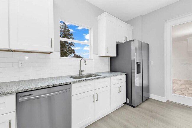 Building Photo - 17030 Espana Cir