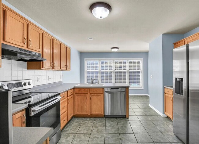 Building Photo - 709 Indigo Dr