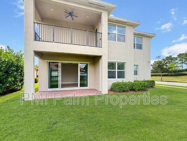 Building Photo - 3001 Strada Court