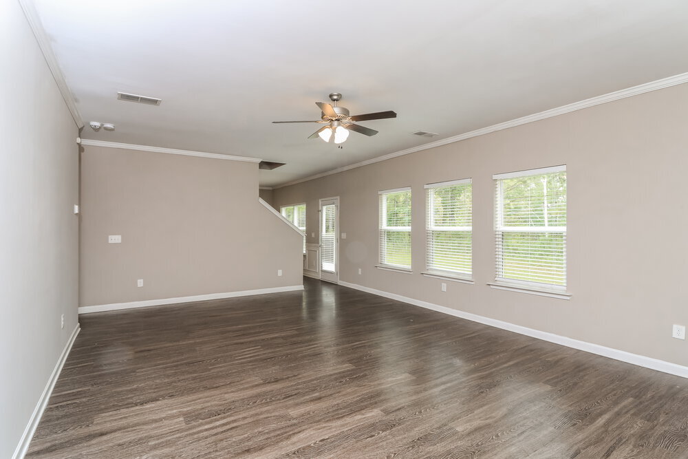 Building Photo - 634 Fieldcrest Dr