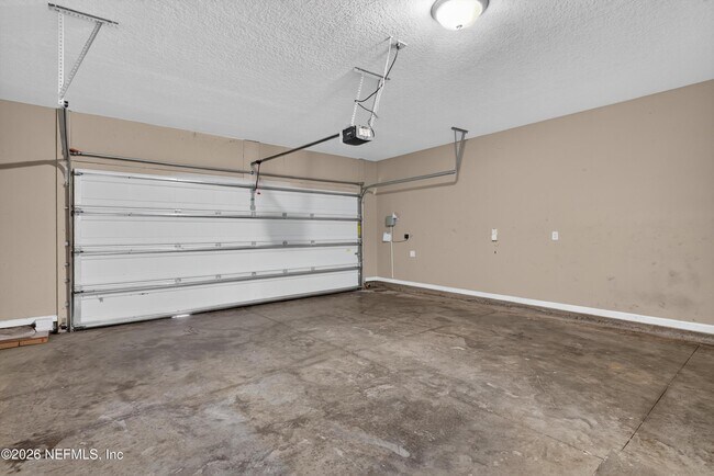 Building Photo - 13685 Goodson Pl
