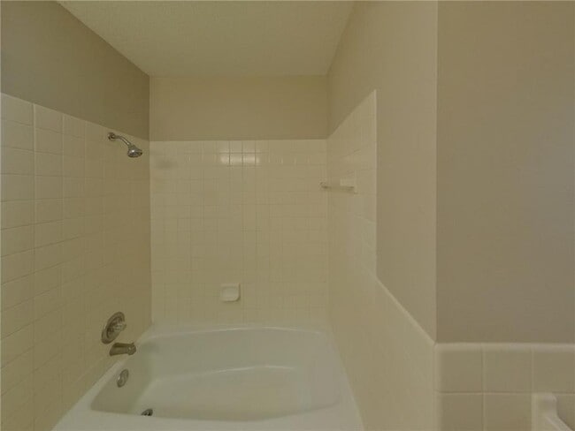 Building Photo - 931 Market St S