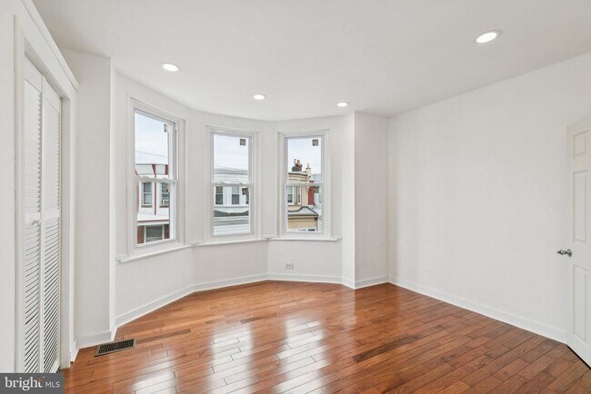 Building Photo - 1200 S Ruby St