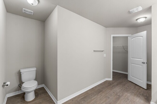 Building Photo - 3210 Electra Dr