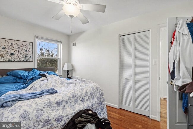 Building Photo - 1828 Olmstead Dr