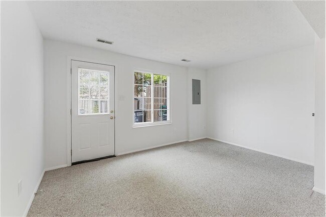 Building Photo - 1682 Harvest Green Ct