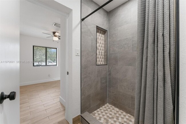 Building Photo - 6161 NE 7th Ave