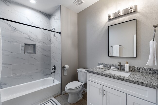 Building Photo - 4661 Clover St