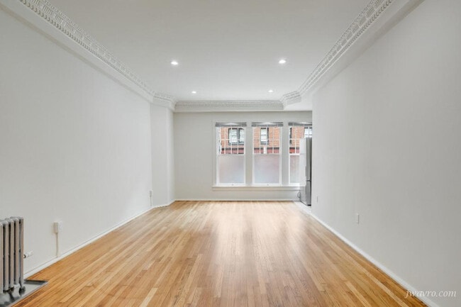 Primary Photo - 560 O'Farrell St