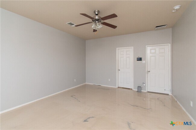 Building Photo - 7001 Cokui Dr