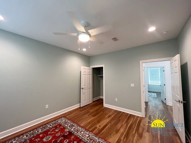 Building Photo - 4 Bedroom Sea Dunes Home just off 30A!