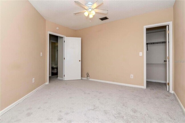 Building Photo - 8737 Bardmoor Pl
