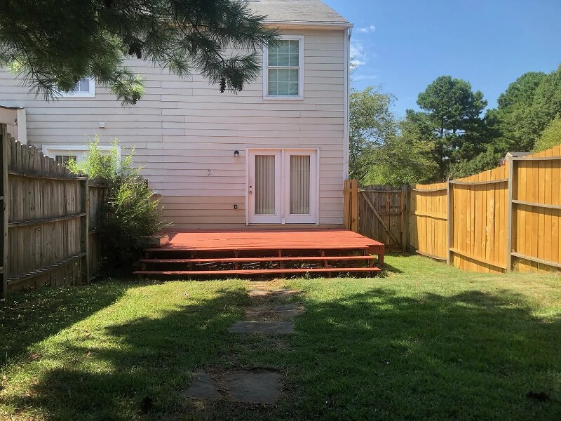 Building Photo - 3720 Regency Park Dr