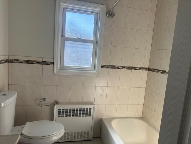 Building Photo - 560 Rockaway Ave