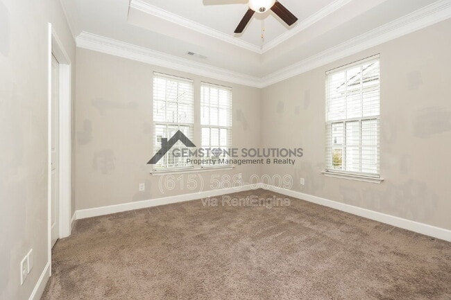 Building Photo - 345 Kara Ln