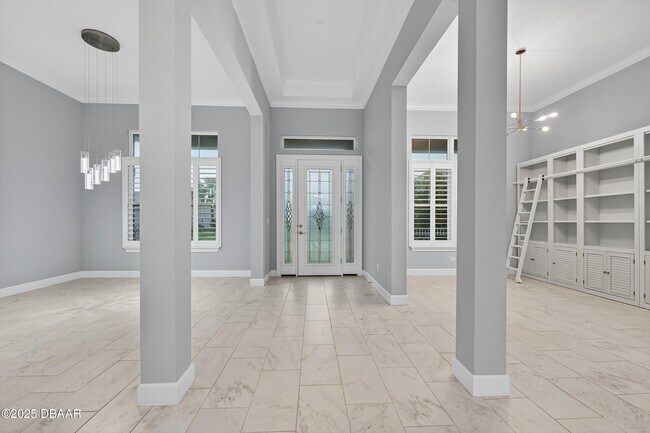 Building Photo - 53 Marden Dr