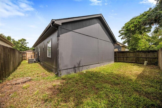 Building Photo - 11910 Greenrock Ln