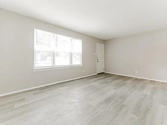 Building Photo - 10909 Pear Tree Ln