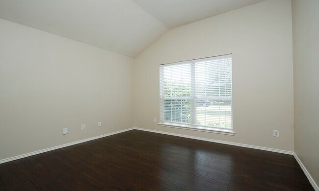 Building Photo - 8730 Cedar Walk Dr