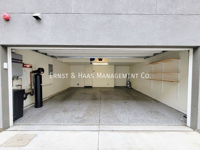 Building Photo - 14414 Strawberry Ln