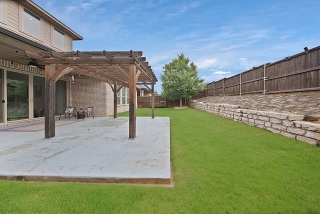 Building Photo - 2325 Hyer Pl