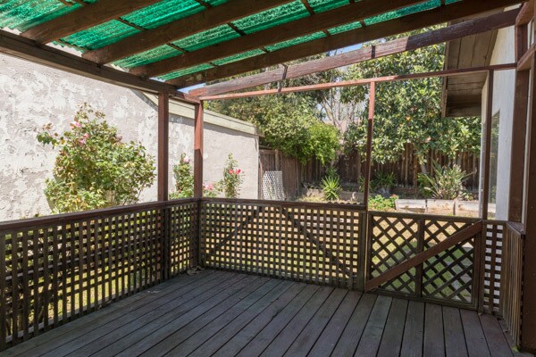 Building Photo - 7084 Via Ramada