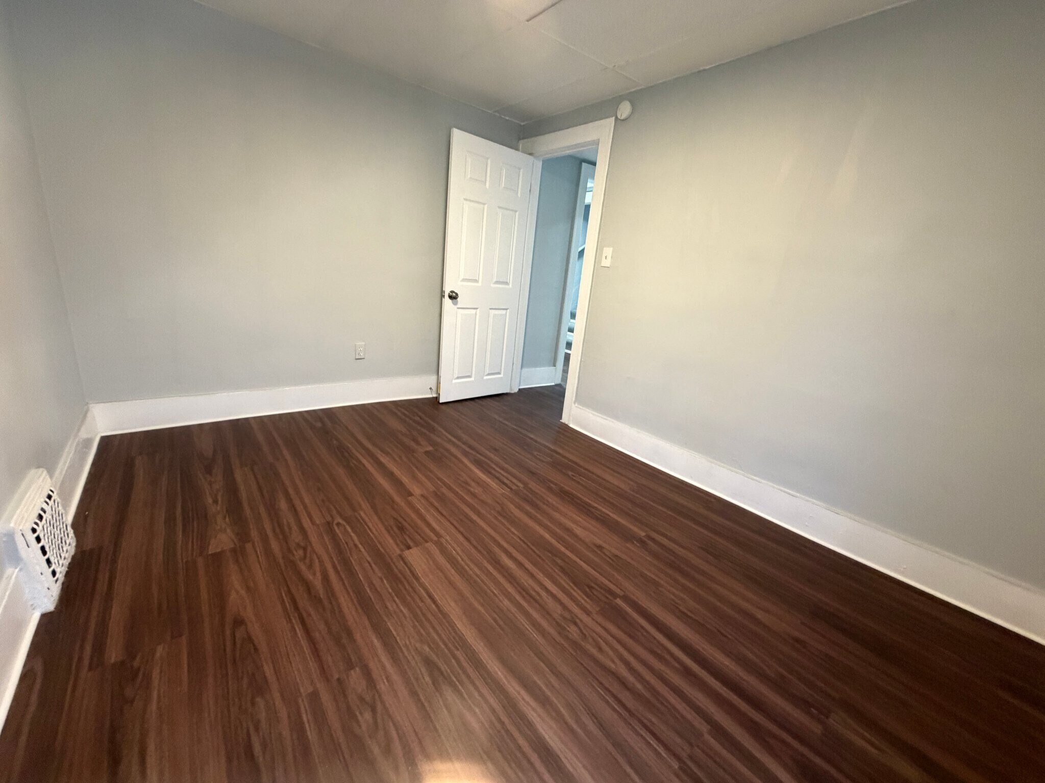 Building Photo - 107 N Sanford St