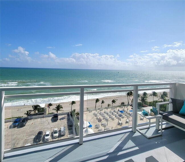 Building Photo - 2030 S Ocean Dr