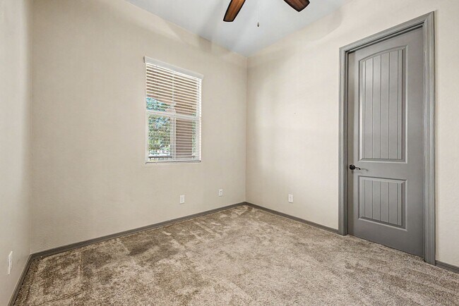 Building Photo - Ironwood Crossings