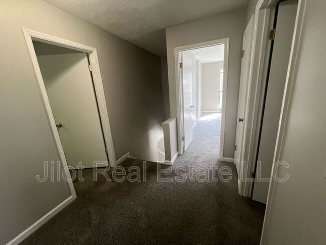 Building Photo - 803 Heritage Oaks Dr