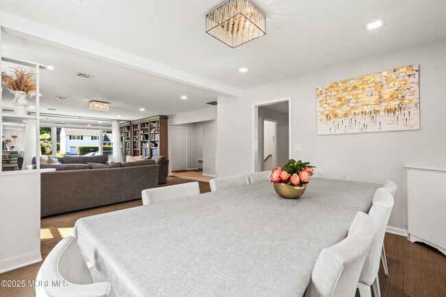 Building Photo - 523 Westwood Ave