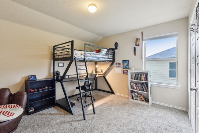 Building Photo - 513 Chelson Hunt