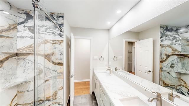 Building Photo - 1520 Southfork Dr