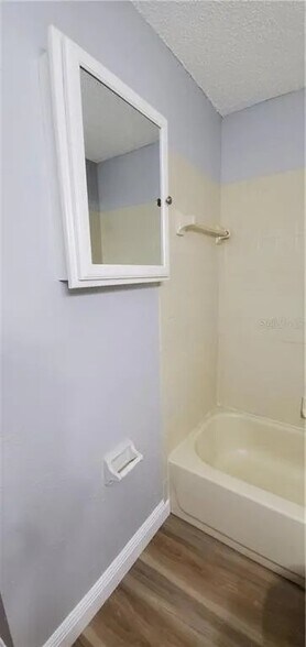 Building Photo - 703 Haven Pl