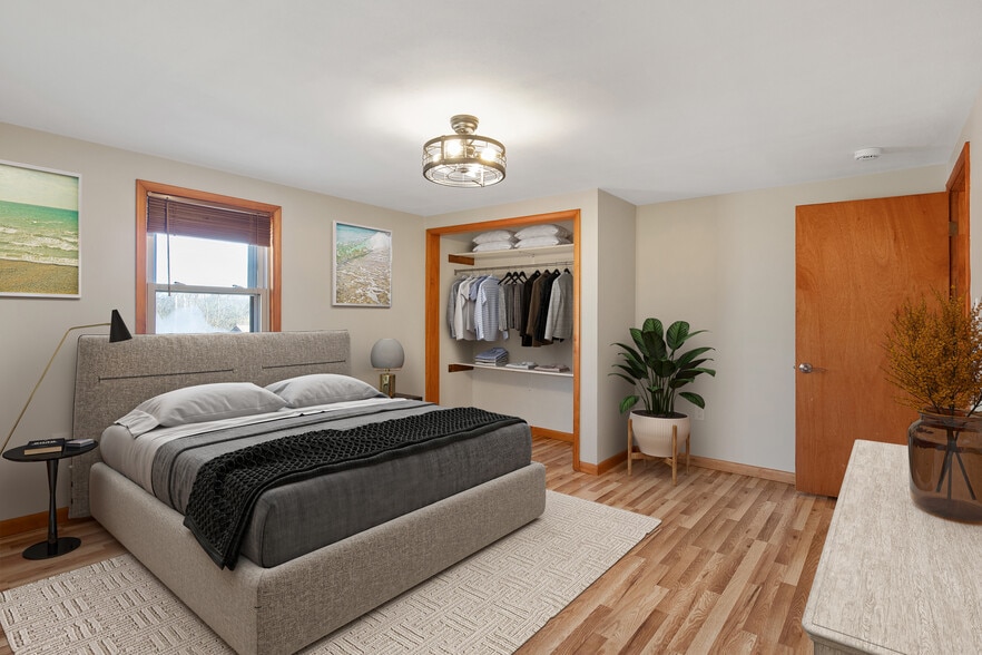 Building Photo - 6961 Collamer Rd