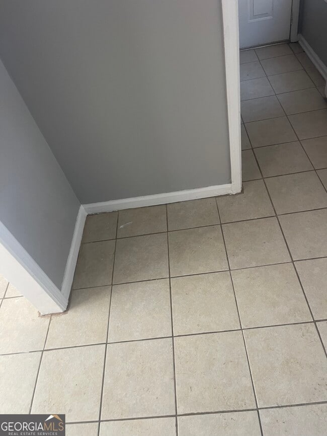 Building Photo - 2611 Country Trace SE