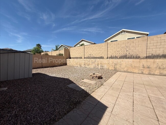 Building Photo - 13444 W Rhine Ln