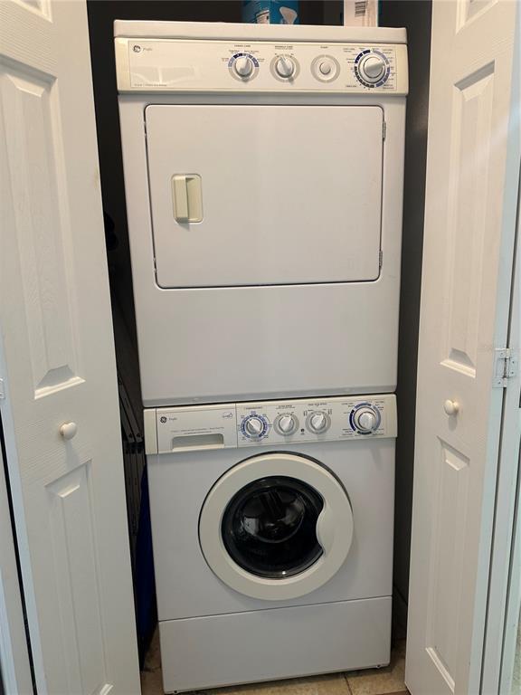 Building Photo - 2080 Willow Hammock Cir