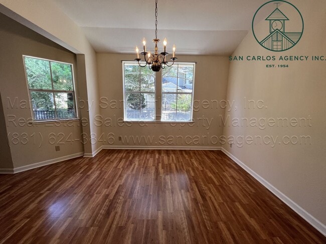 Building Photo - Two Bed Pacific Grove Condo in Gated Commu...