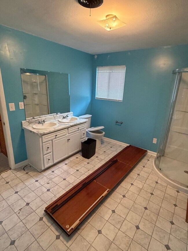 Building Photo - 2803 Glenn Hills Dr