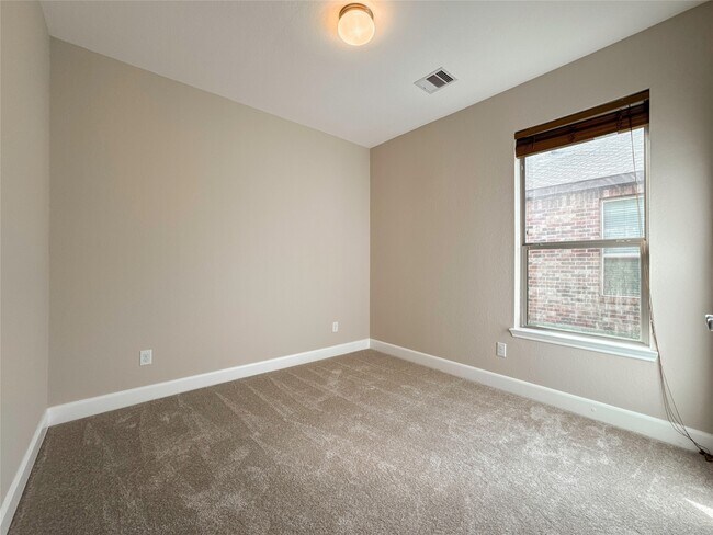 Building Photo - 1613 Cintola Ln