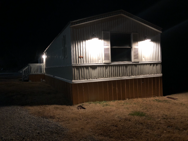 Building Photo - 6410 E McElroy Rd