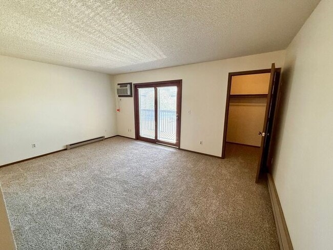 Building Photo - Limited-Time Move-In Deal: Get Your First 2 Weeks FREE! Spacious 2 Bed, 1 Bath Apartments + Water...