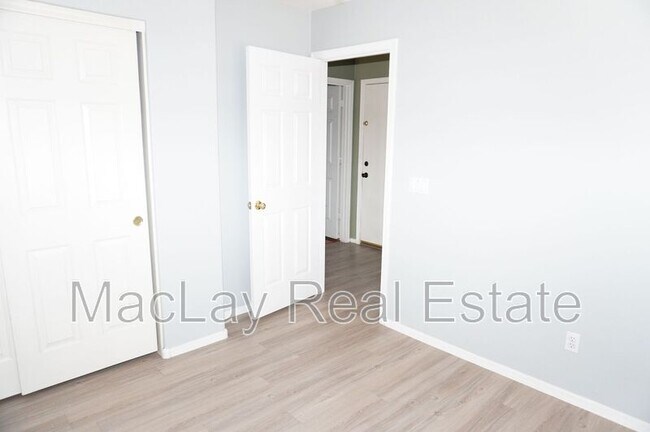 Building Photo - 2600 S Holguin Way