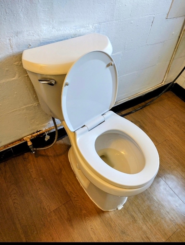 Building Photo - 729 Corn Ave