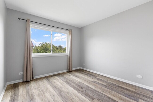 Building Photo - 1007 Park Hill Cir