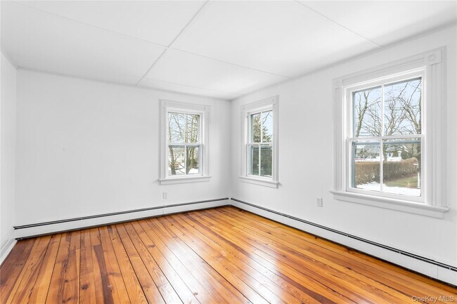 Building Photo - 685 Orchard St