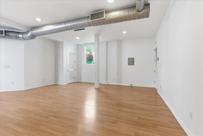 Building Photo - 235 Ogden Ave.